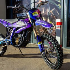 SUR RON HYPER BEE NIKE TN GRAPHICS KIT